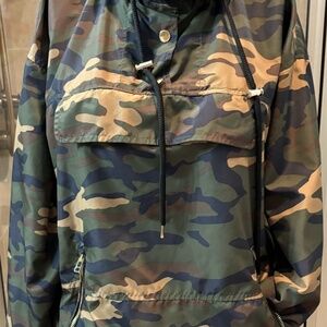 Woman’s Camouflage size medium Windbreaker